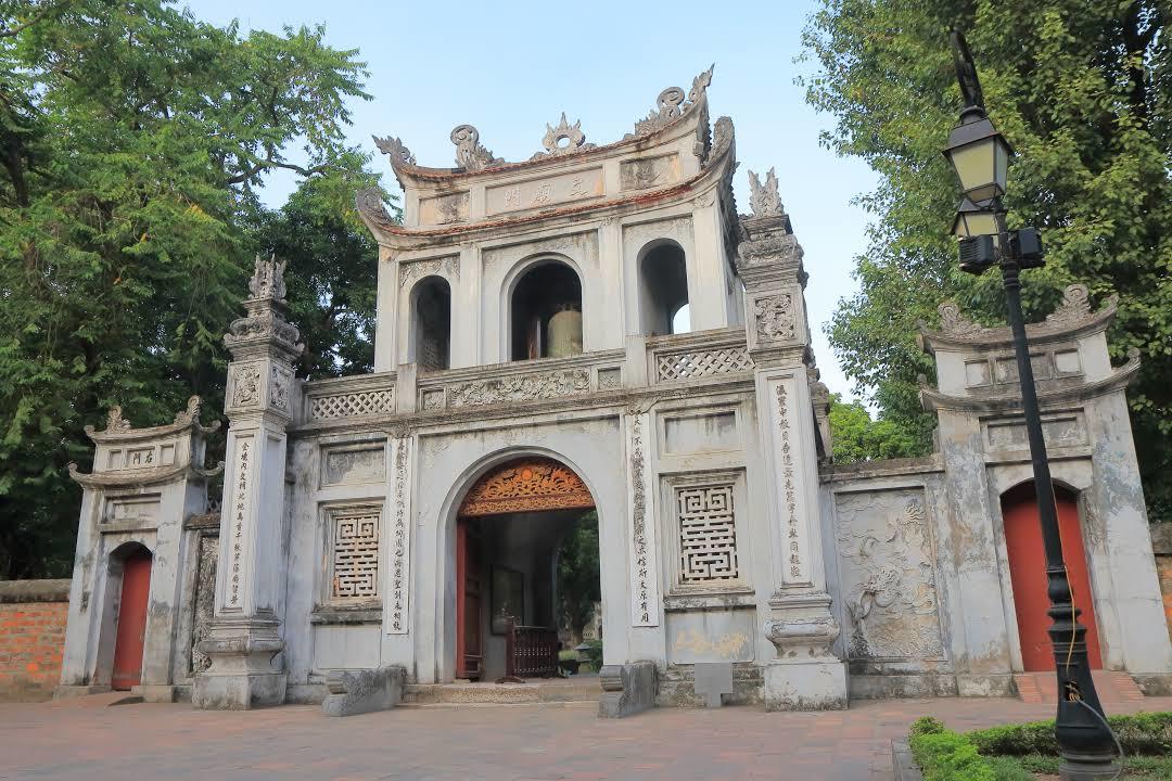 Tempel van Literatuur & Nationale Universiteit